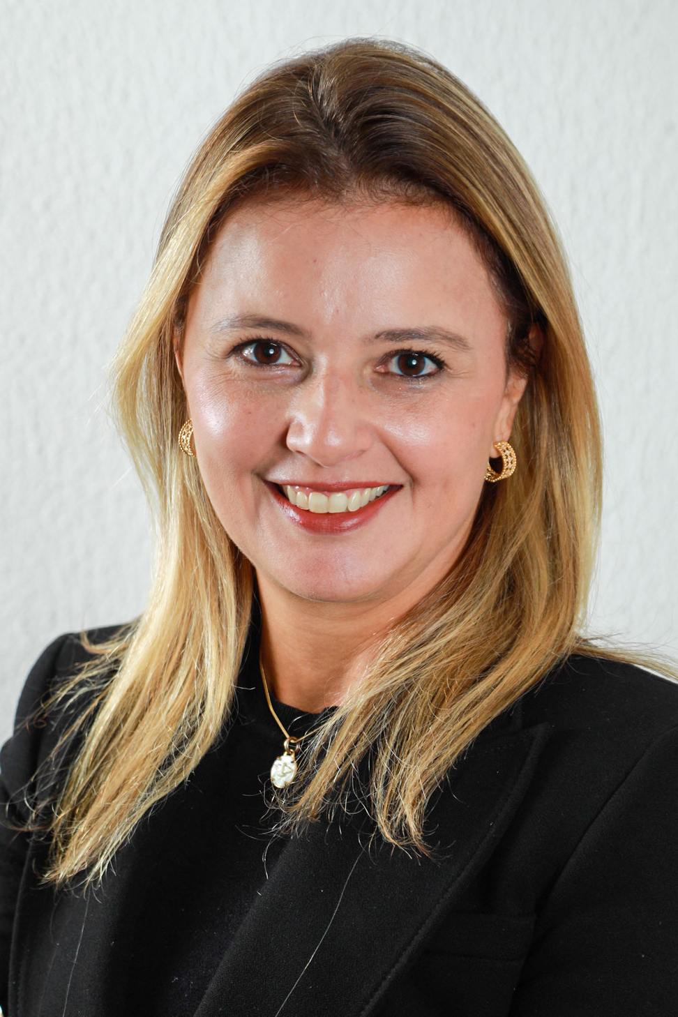 Lauane Braz Andrekowisk Volpe Camargo (1)