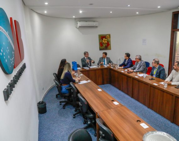 OAB/MS e CAAMS recebem visita institucional do Banco do Brasil